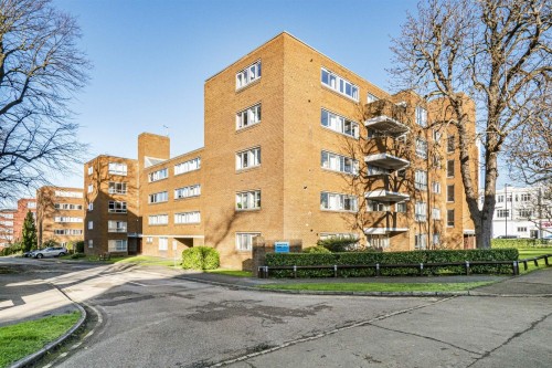 Arrange a viewing for Homefield Park, Sutton