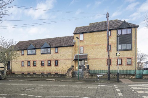 Arrange a viewing for Lind Road, Sutton