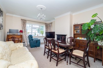 image of 9, Grove Avenue