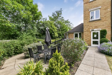 image of 32 Hampton Lodge, 15, Cavendish Road