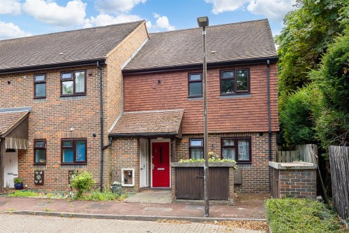 Arrange a viewing for Christchurch Park, Sutton