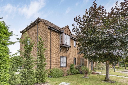 Arrange a viewing for Rosehill Farm Meadow, Banstead