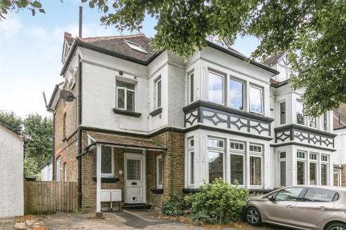 Arrange a viewing for 28 Egmont Road, Sutton