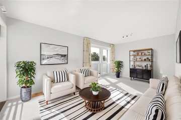 image of 42 Toll Bar Court, Basinghall Gardens