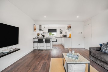 image of 16 Pamir Court, 36, Worcester Road