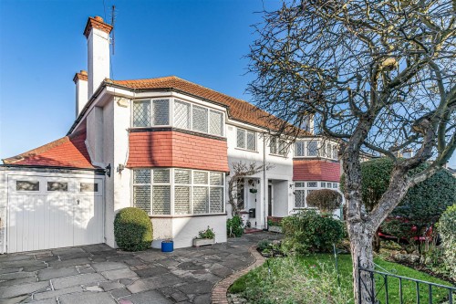 Arrange a viewing for Elm Way, Worcester Park