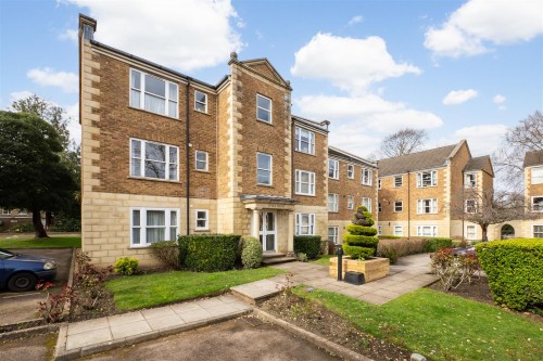 Arrange a viewing for Walnut Mews, Sutton