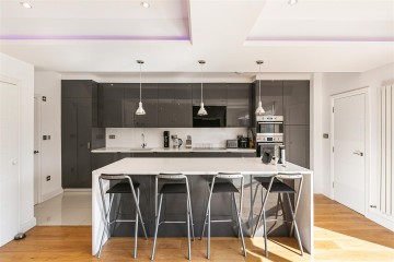 image of 30, Rosehill Gardens