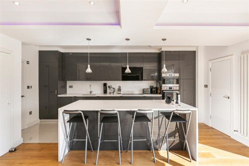 Arrange a viewing for Rosehill Gardens, Sutton