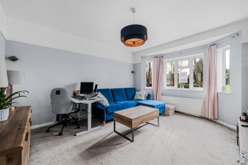 image of 8 Manor Court, Benhill Wood Road