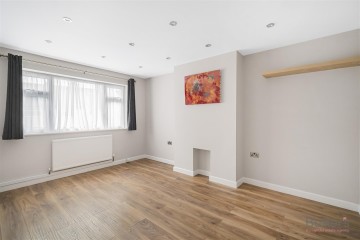 image of 18, Sunnyhurst Close