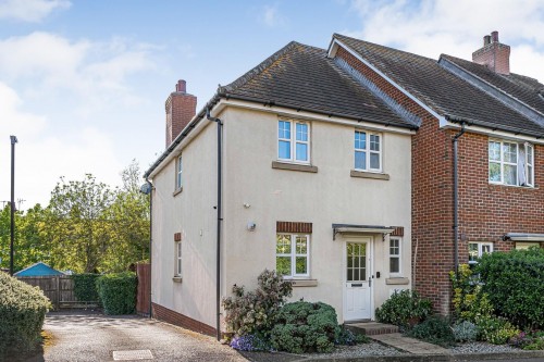Arrange a viewing for Roseacre Close, Sutton