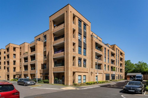 Arrange a viewing for Thimble Crescent, Wallington