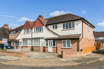 image of 1, Broadmead Avenue,