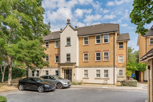 Arrange a viewing for 6 Devonshire Avenue, Sutton